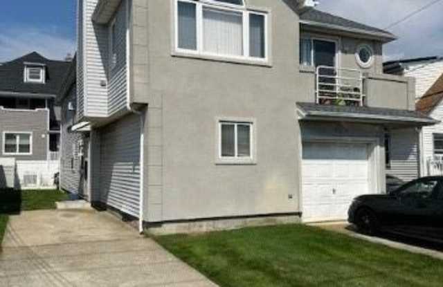 459 Monroe Boulevard