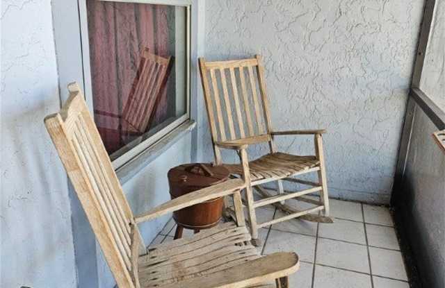 15483 Spring Line Lane