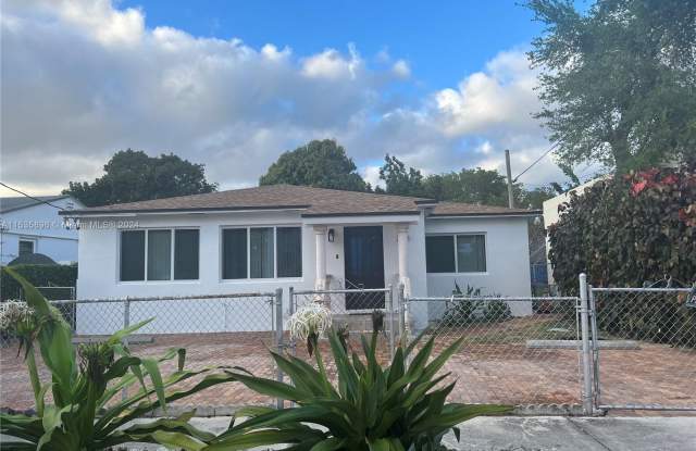 2211 NW 1st St - 2211 Northwest 1st Street, Miami, FL 33125