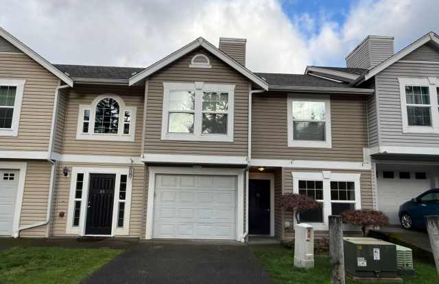4 bedroom townhome in Alicia Meadows ***Ask about our move in special!!