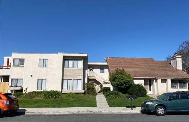 4304 Avenida Lorenzo - C