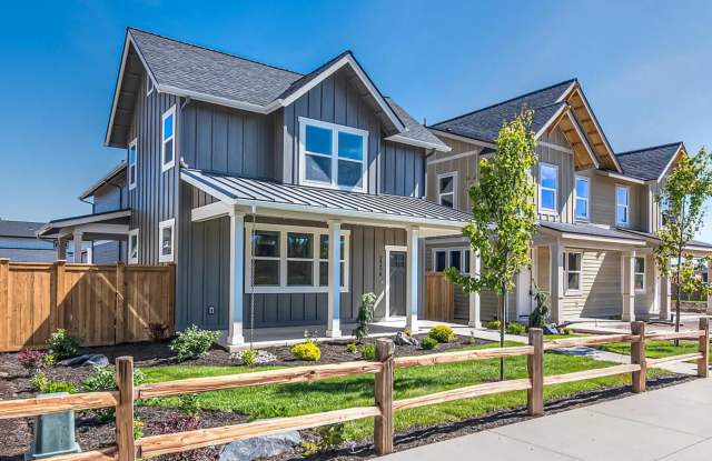 *50% off 1st Month** Lovely New SE Bend Earth Advantage Certified 3/3 Home!  20478 Murphy Rd.