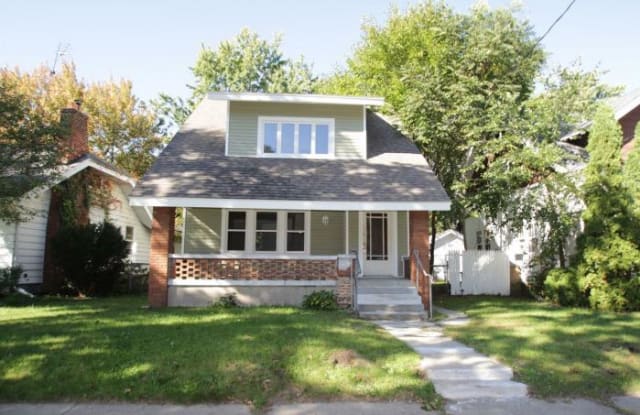 1741 Willard Ave. SE - 1741 Willard Avenue Southeast, Grand Rapids, MI 49507