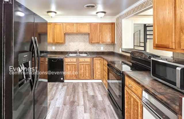 805 North Coolidge Street