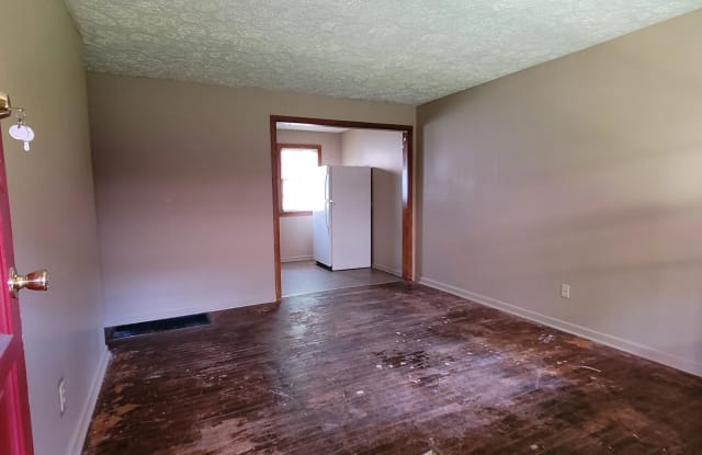 1031 S Emporia, Apt B - 1031 S Emporia Ave, Wichita, KS 67211