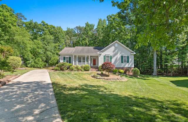 Photo of 3 Bedroom w/ 2 car Garage (Landscaping is included)