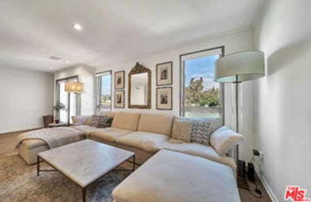 132 North Swall Drive