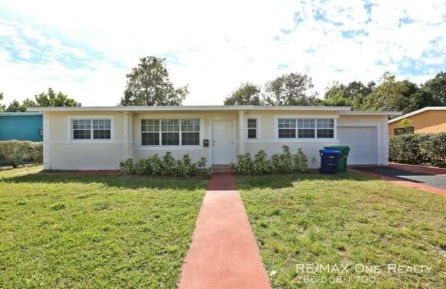 3985 NW 193rd St - 3985 Northwest 193rd Street, Miami Gardens, FL 33055