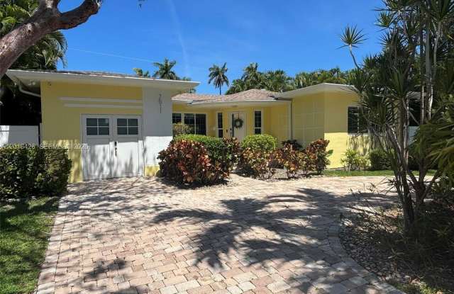 7511 Miami View Dr