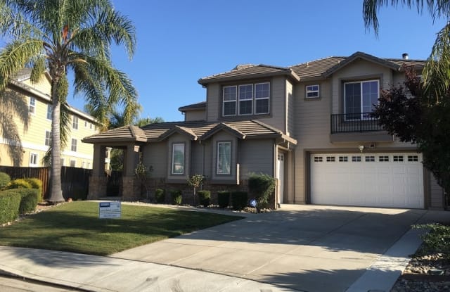 2266 Lighthouse Cir - 2266 Lighthouse Circle, Tracy, CA 95304