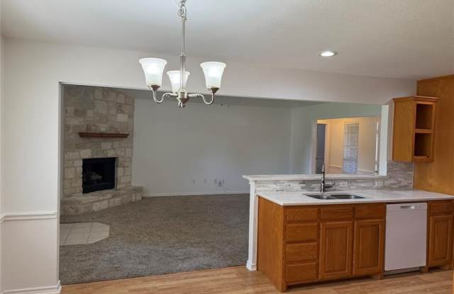 320 S Alabama Street