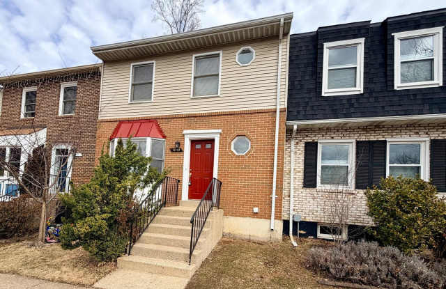 3048 HICKORY GROVE Court