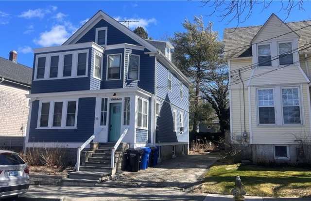 16 Vaughan Avenue unit: 2