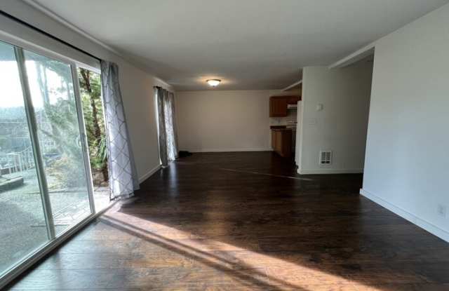 1425 South Puget Drive