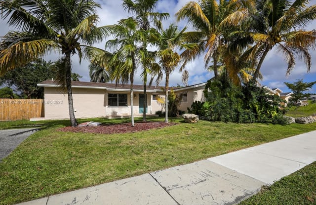 445 NW 17th Ct - 445 Northwest 17th Court, Homestead, FL 33030