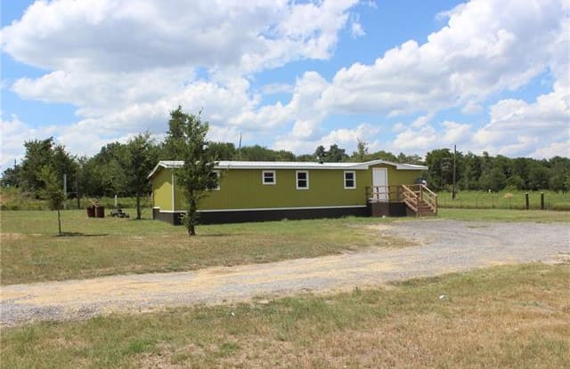 1311 Pettytown RD - 1311 Pettytown Rd, Caldwell County, TX 78616