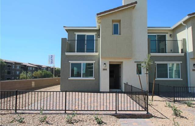 6804 Surf Green Court
