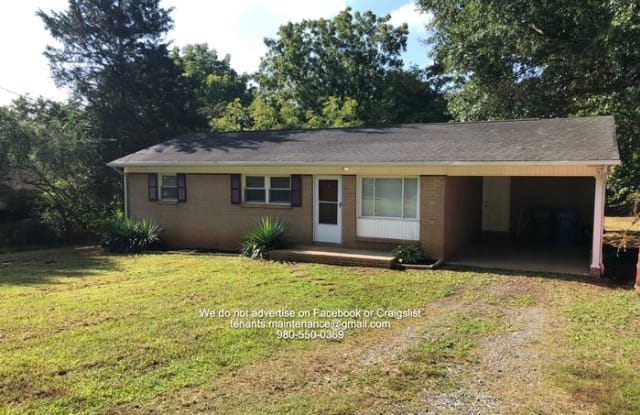 2423 Lynn Drive - 2423 Lynn Drive, Ranlo, NC 28054