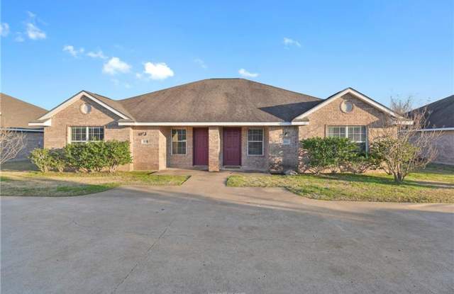 Photo of AUGUST PRE-LEASE!!! 3 Bed, 3 Bath in Central College Station!