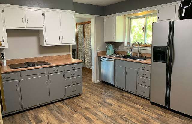 Photo of 2232 Forest Dr