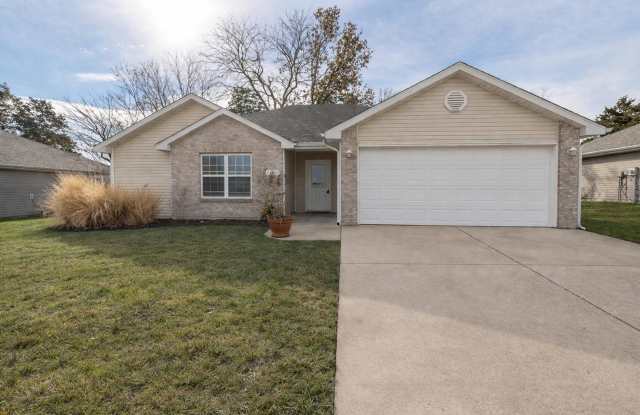 Charming 3-Bedroom Ranch Home: Ideal Comfort and Style!