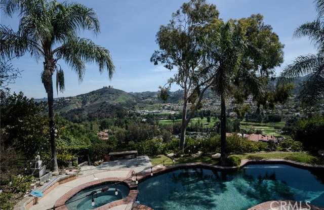 24508 Park Granada