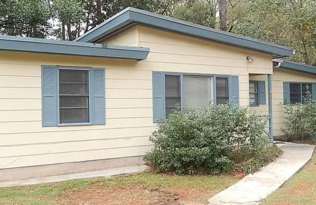 1637 Atkamire Dr - 1637 Atkamire Drive, Tallahassee, FL 32304