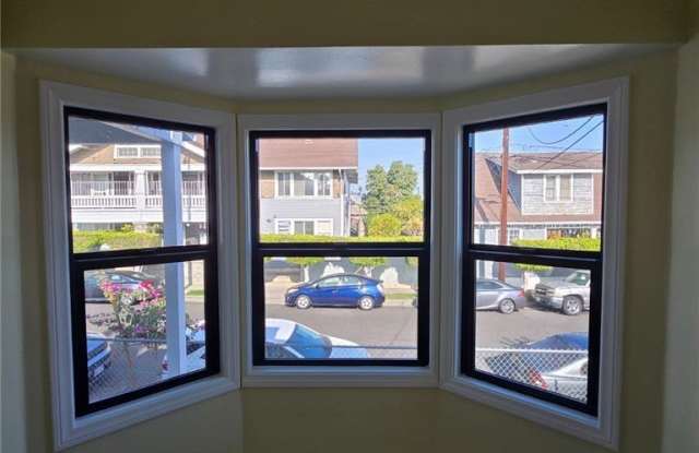 2204 Terrace Heights