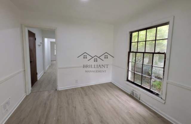 3461-3463 N Dequincy Street