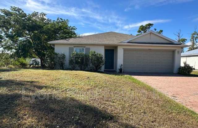 Photo of 5521 Gillot Blvd