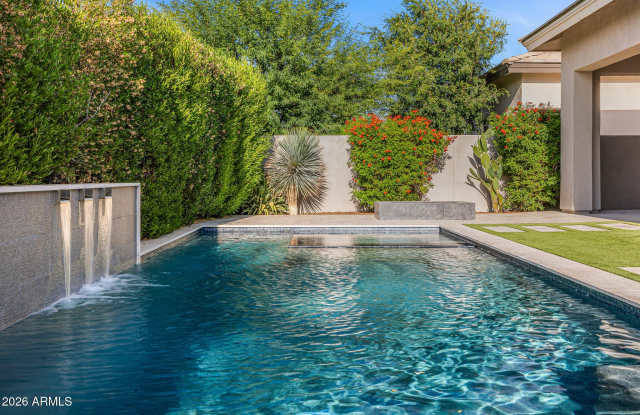 5534 E ALAN Lane