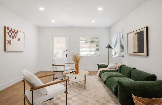 4514 Mont Eagle Place