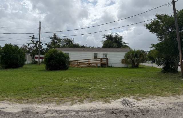 2148 W 28th