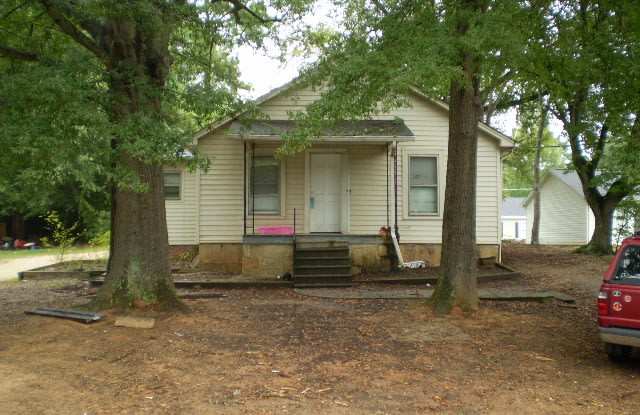 909 Skyland Street, Kannapolis NC 28083