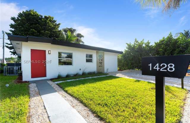 1428 NE 153rd Ter
