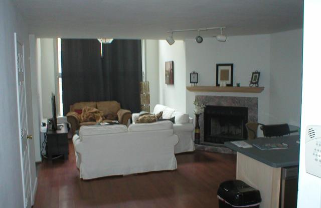 Photo of 1931 N Sheffield Ave