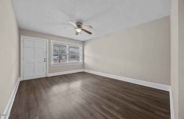 204 W Mcneill Street