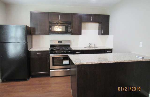 1024 W WOODLAWN AVE unit: 6
