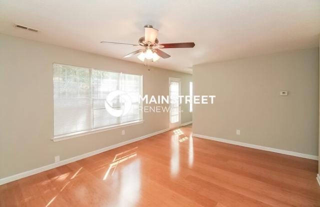 1579 Isleworth Circle