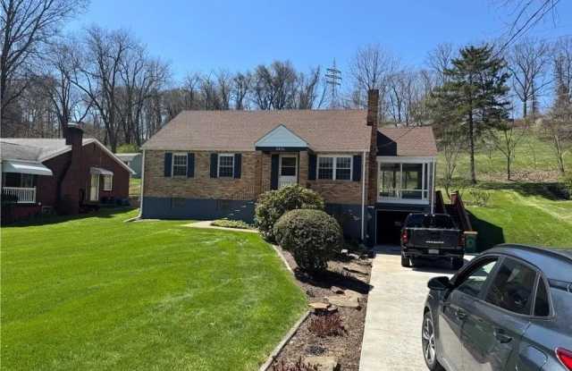 Photo of 2251 Montgomery Rd