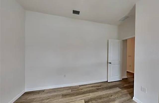 12043 Crossgate Avenue