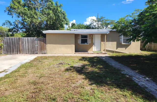 5272 NE 17th Avenue - 5272 Northeast 17th Avenue, Pompano Beach, FL 33064