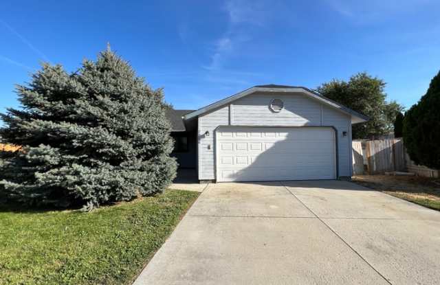 2206 South Locust Street