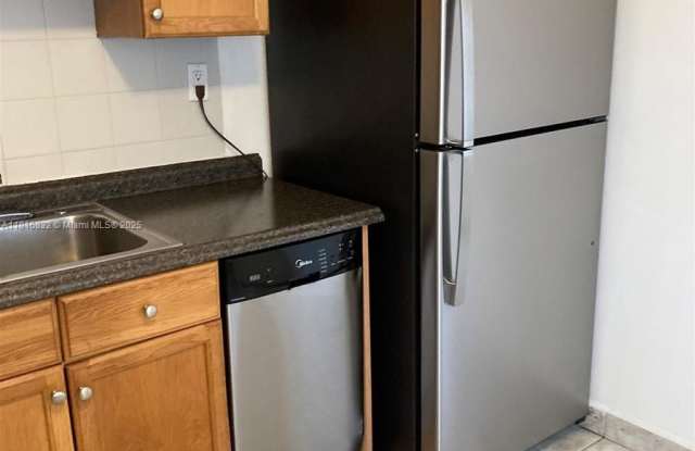 Photo of 812 NW 2nd St