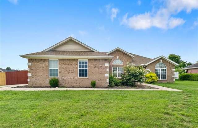 1901  SW Columbus  RD