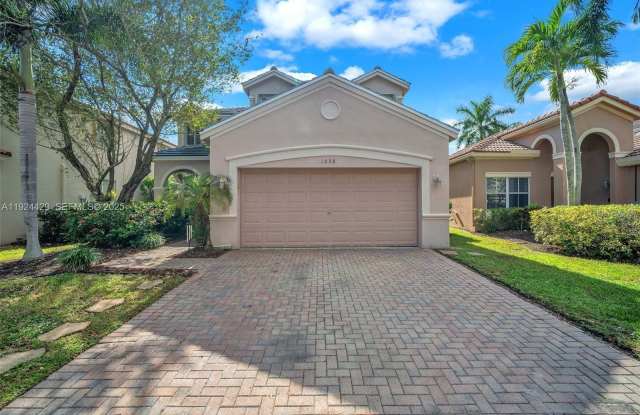 Photo of 1058 Tupelo Way