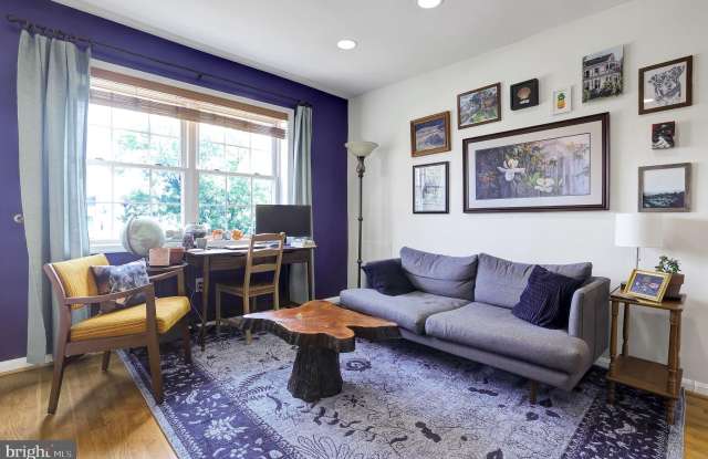 Photo of 1411 MASSACHUSETTS Avenue SE unit: 6