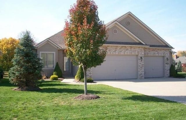 1324 Meadowbrook Dr - 1324 Meadowbrook Drive, Tuscarawas County, OH 44622