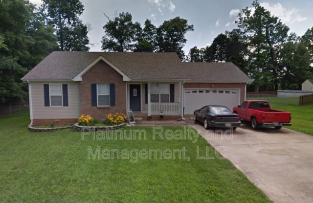 3335 S Senseney Cir - 3335 South Senseney Circle, Clarksville, TN 37042