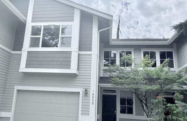 Style and Comfort in the Heart of Redmond